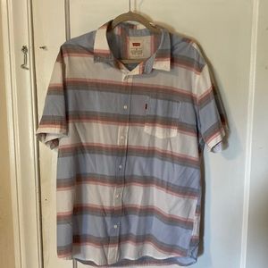 Levi’s Button Down Short Sleeve XL Mens